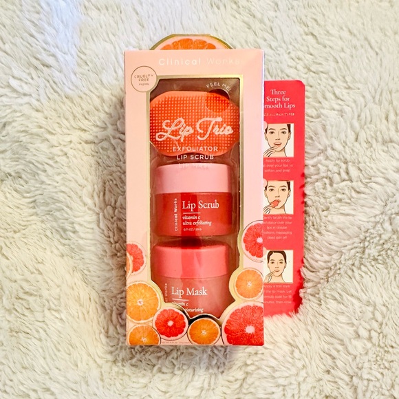 NIP 3pc Lip Scrub Set - Picture 3 of 4